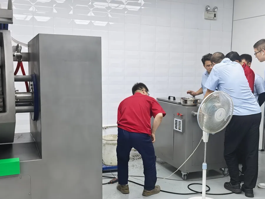 Automatic water dosing equipment being checked during the HM-300HP factory test