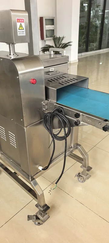LC-500 conveyor-side fittings, slotted cover and stainless support frame
